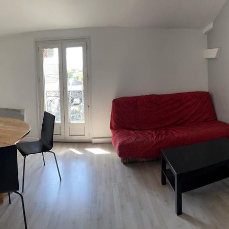 Appartement Simple Sur Argenteuil, Proche Paris Екстер'єр фото