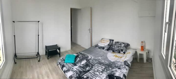 Appartement Simple Sur Argenteuil, Proche Paris Екстер'єр фото