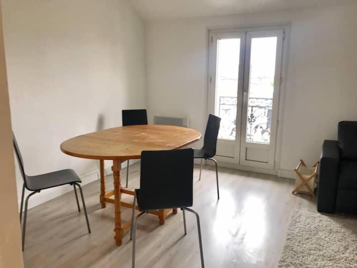 Appartement Simple Sur Argenteuil, Proche Paris Екстер'єр фото